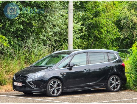 1-EJT-845, Opel Zafira