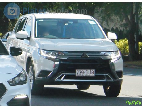 739-CJ8, Mitsubishi Outlander