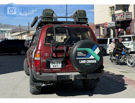 8423 БӨҮ, Toyota Land Cruiser