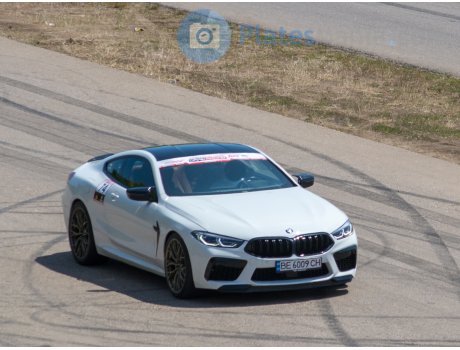 BE 6009 CH, BMW 8 Series