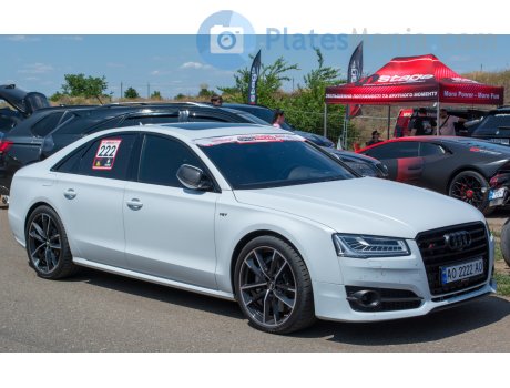 AO 2222 AO, Audi S8