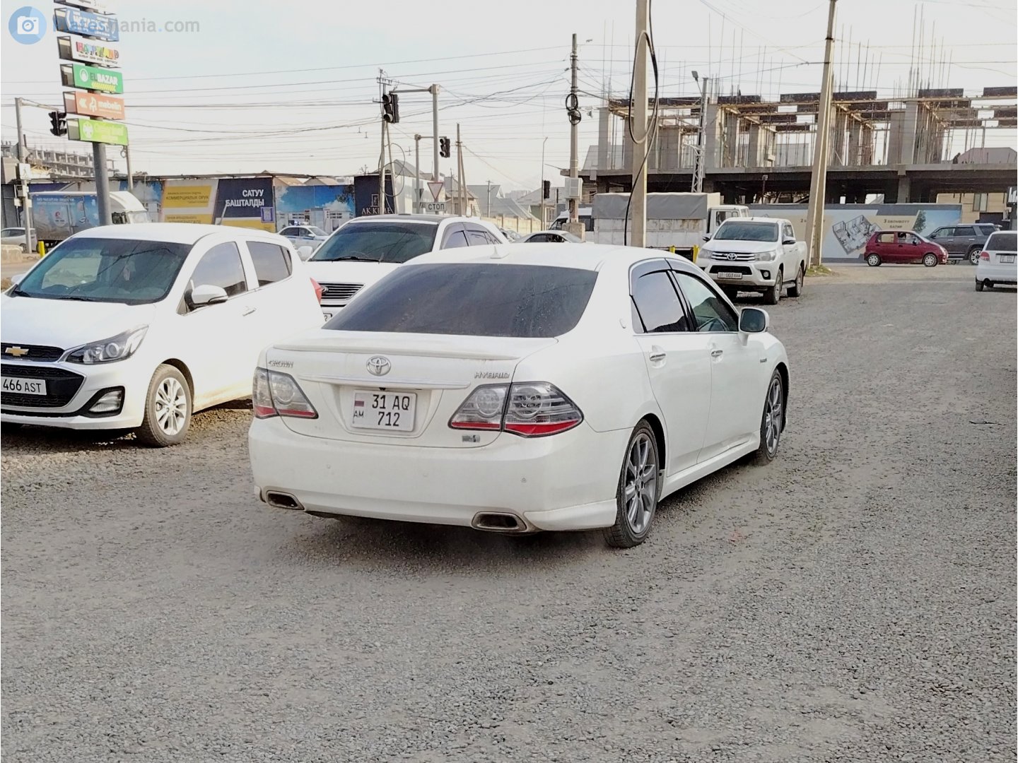 31 AQ 712, Toyota Crown 13th gen (S200), 2008–2012  (­–2015 for CN-market)