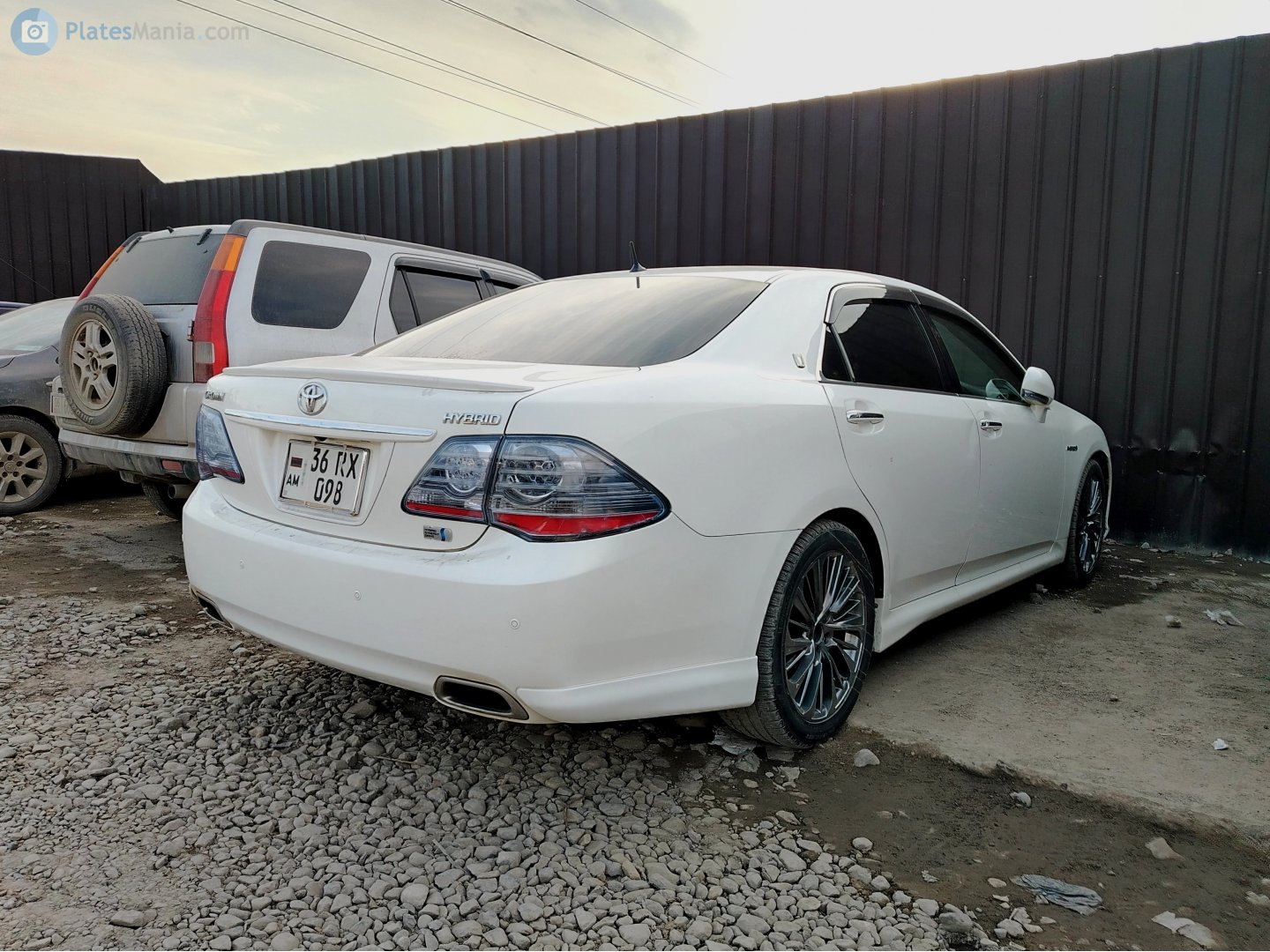36 RX 098, Toyota Crown 13th gen (S200), 2008–2012  (­–2015 for CN-market)