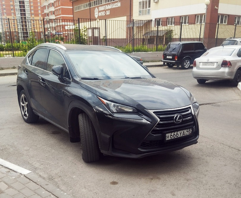 н 666 уа 48, Lexus NX 1st gen (AZ10), 2014–2017