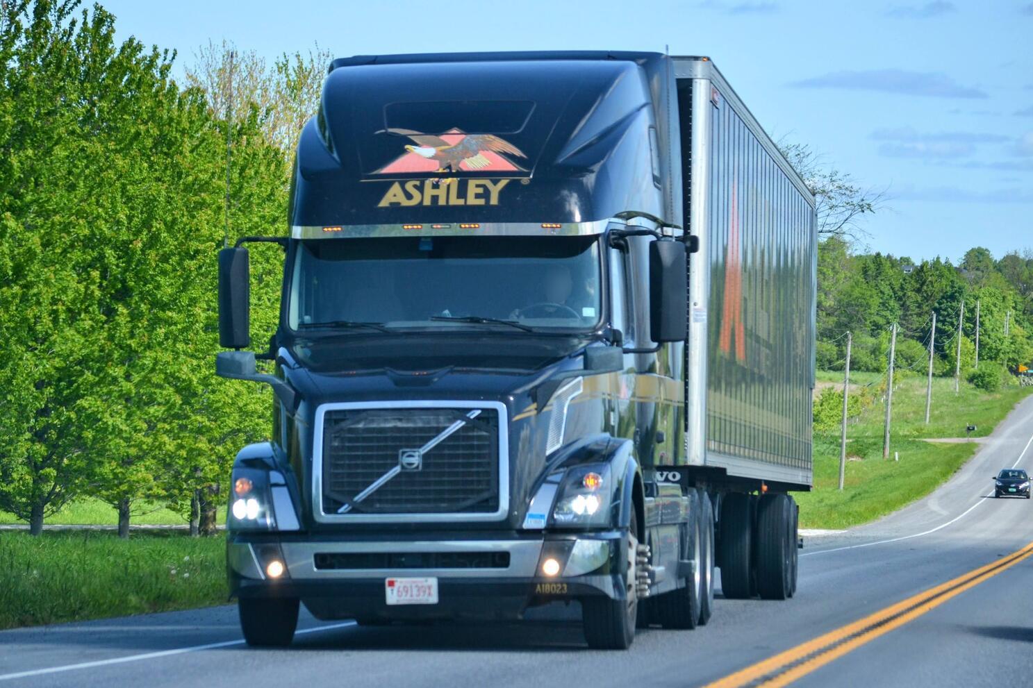 69139X, Volvo VN Series 