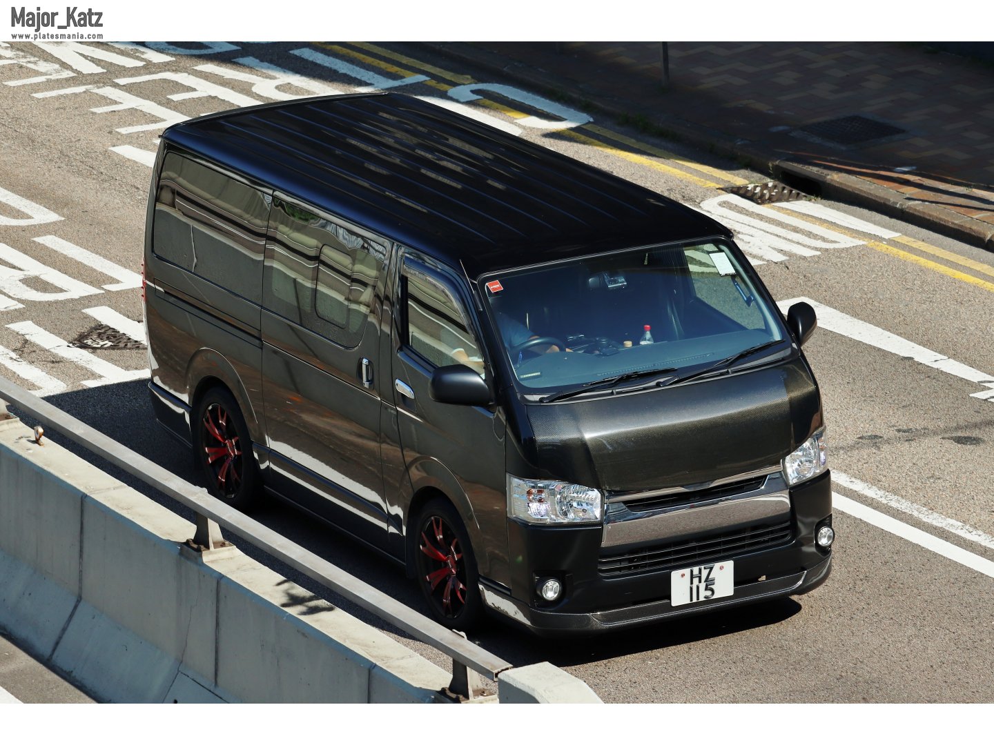 HZ 115, Toyota HiAce 