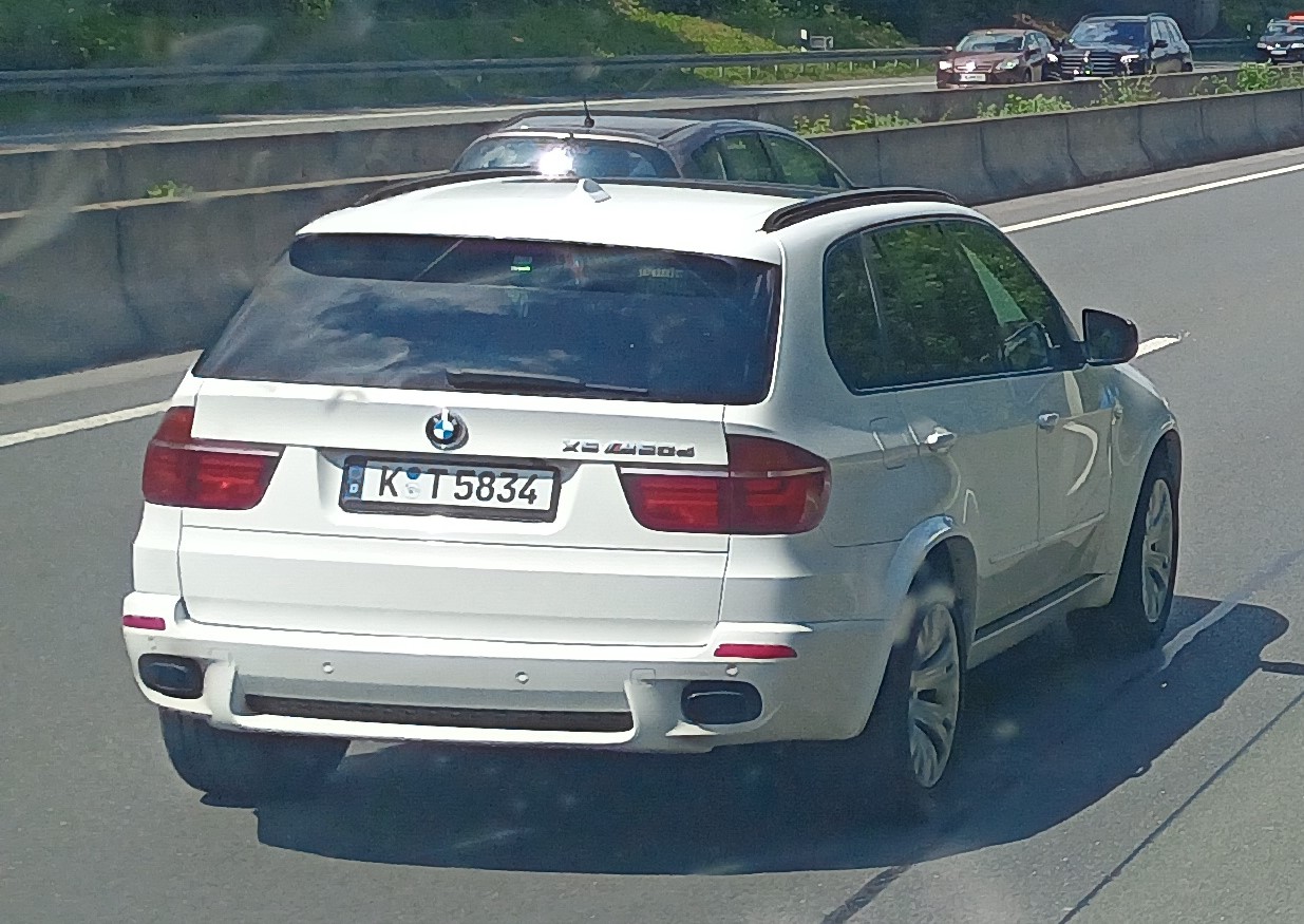 K T 5834, BMW X5 