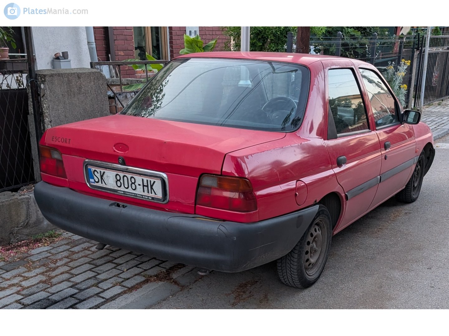 SK 808-HK, Ford Escort 6th gen Sedan (AFL; Global-market), 1995–1998 (–2003 for LATAM-market)
