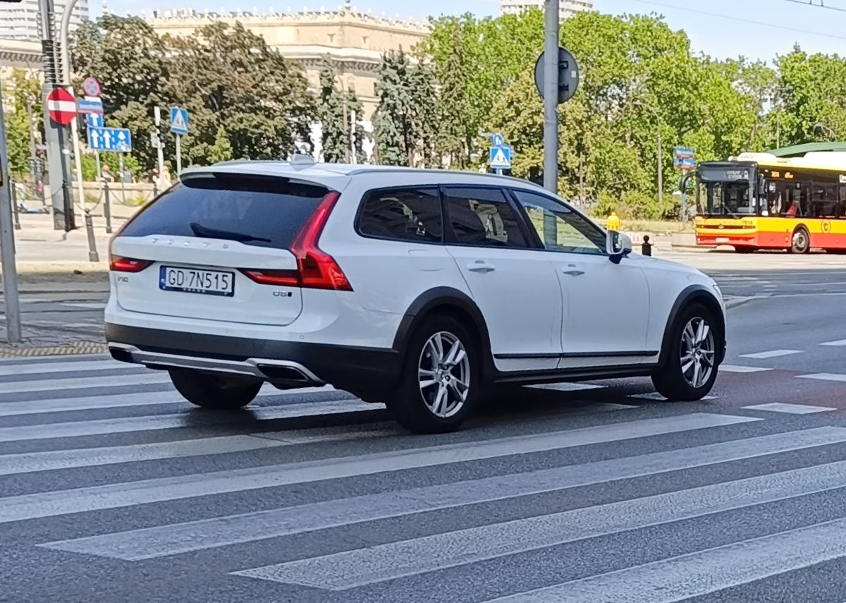 GD 7N515, Volvo V90 2nd gen Cross Country (235/236), 2016–