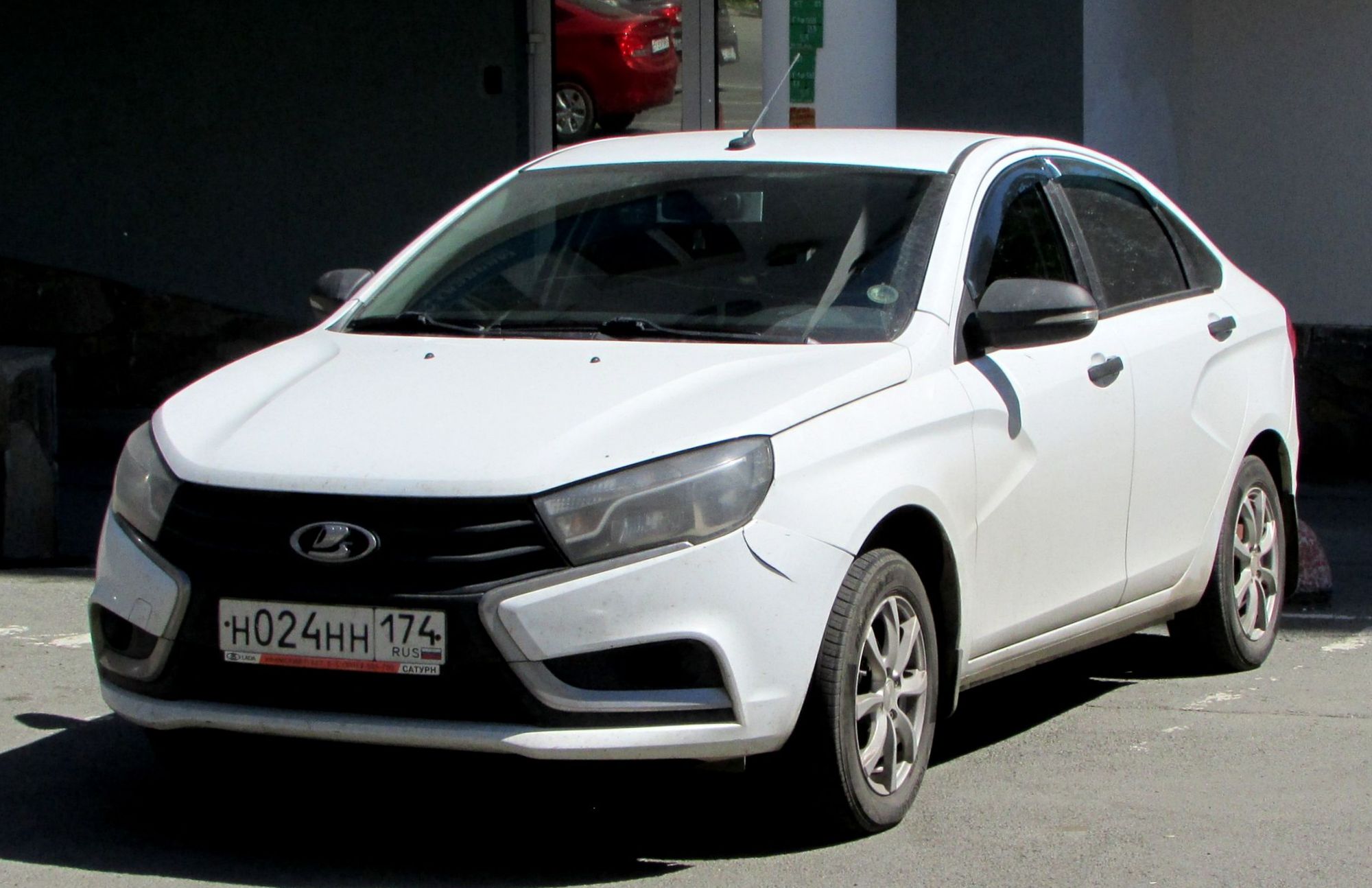 н 024 нн 174, Lada (VAZ) Vesta 1st gen Sedan (GFL), 2015–2022
