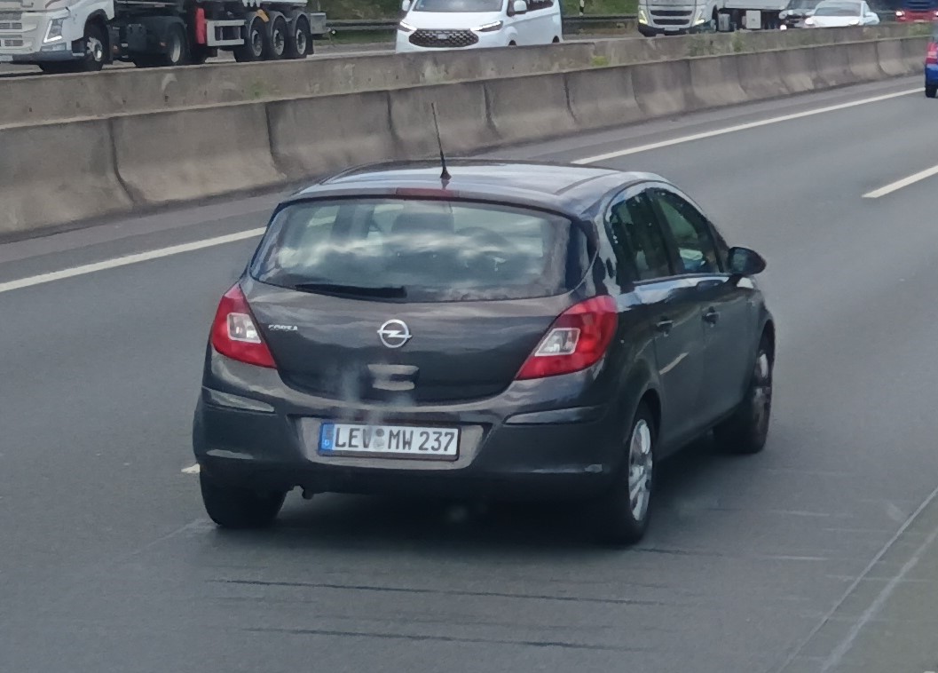 LEV MW 237, Opel Corsa 