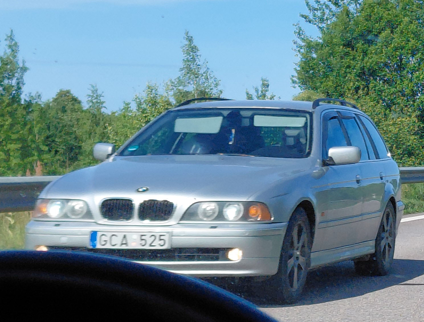 GCA 525, BMW 5 Series 4th gen Touring (E39), 1996–2003