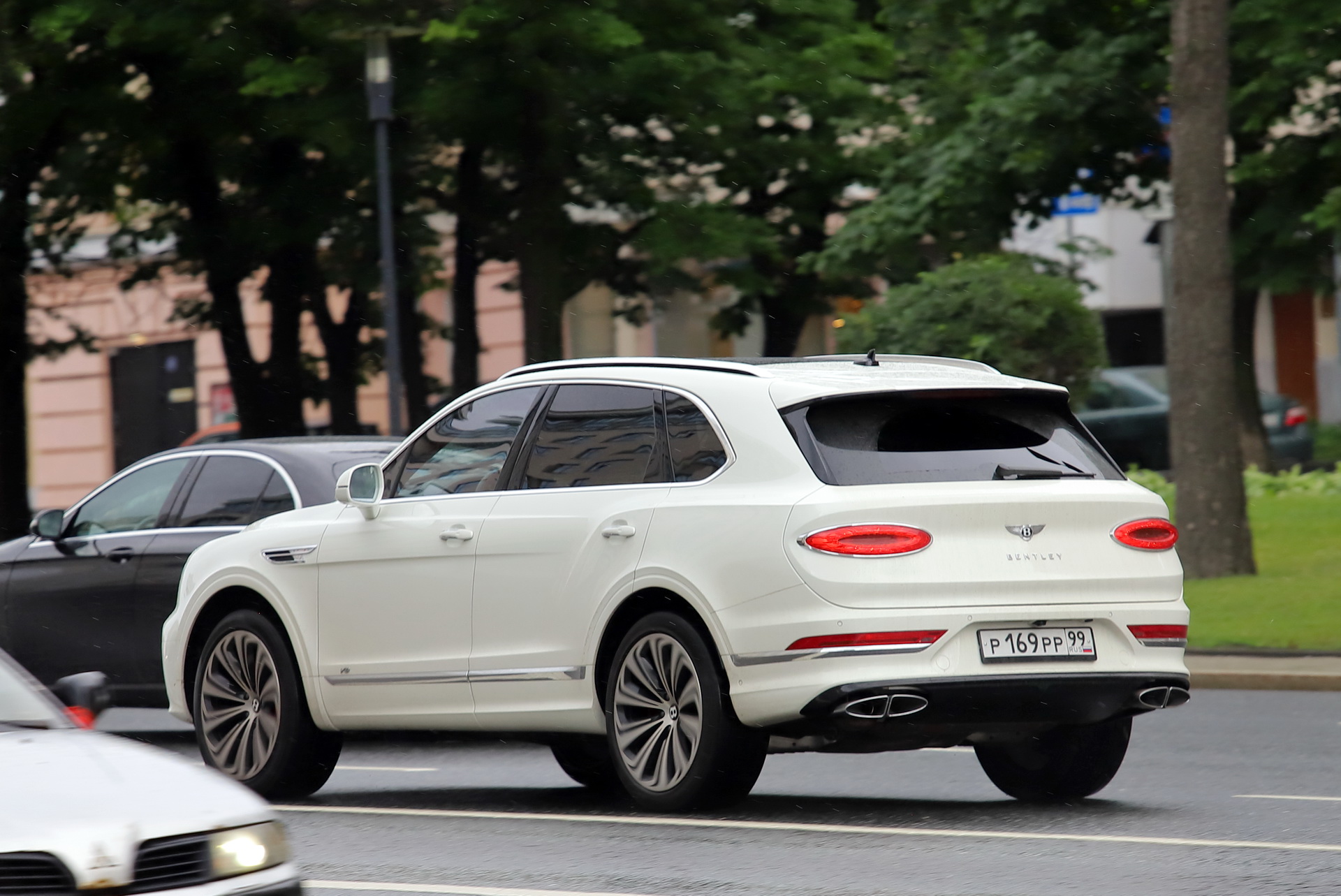 р 169 рр 99, Bentley Bentayga 1st gen (PL71), facelift, 2020–