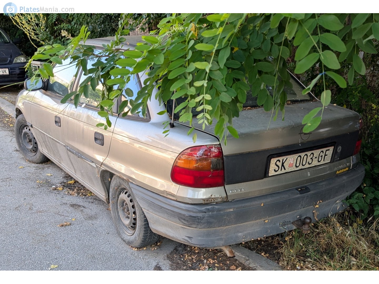 SK 003-GF, Opel Astra 1st gen Sedan (F; T92), 1992–1998 (–2002 for Eastern Europe)