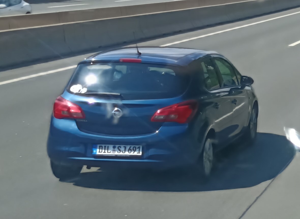 DIL SJ 691, Opel Corsa 