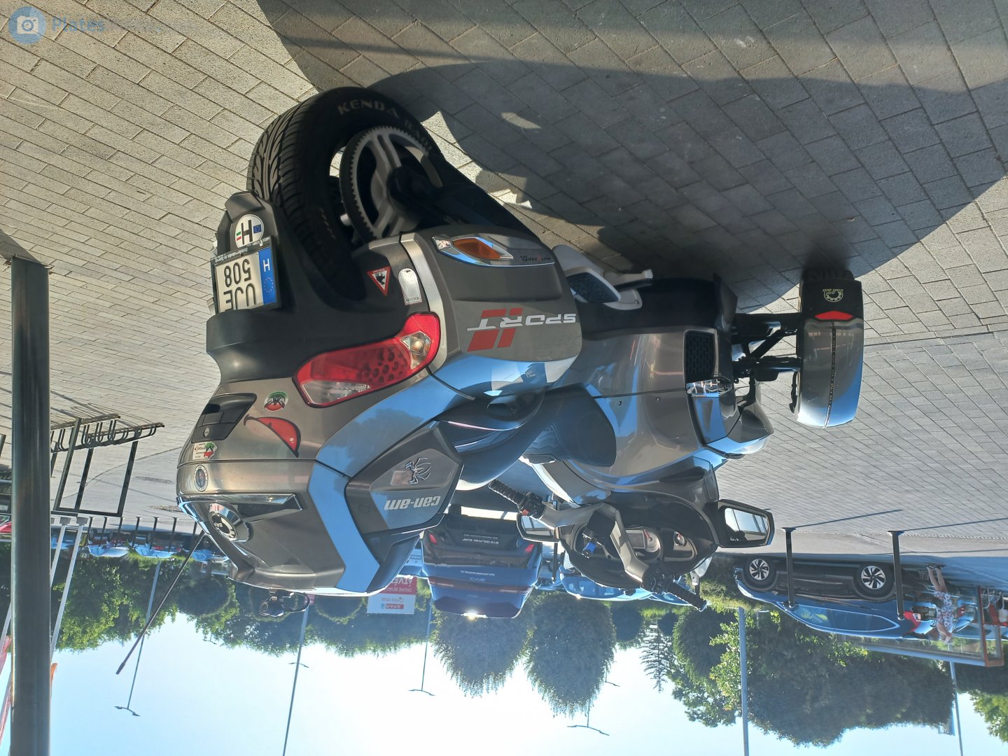 UJE-508, Can-Am Spyder RT 