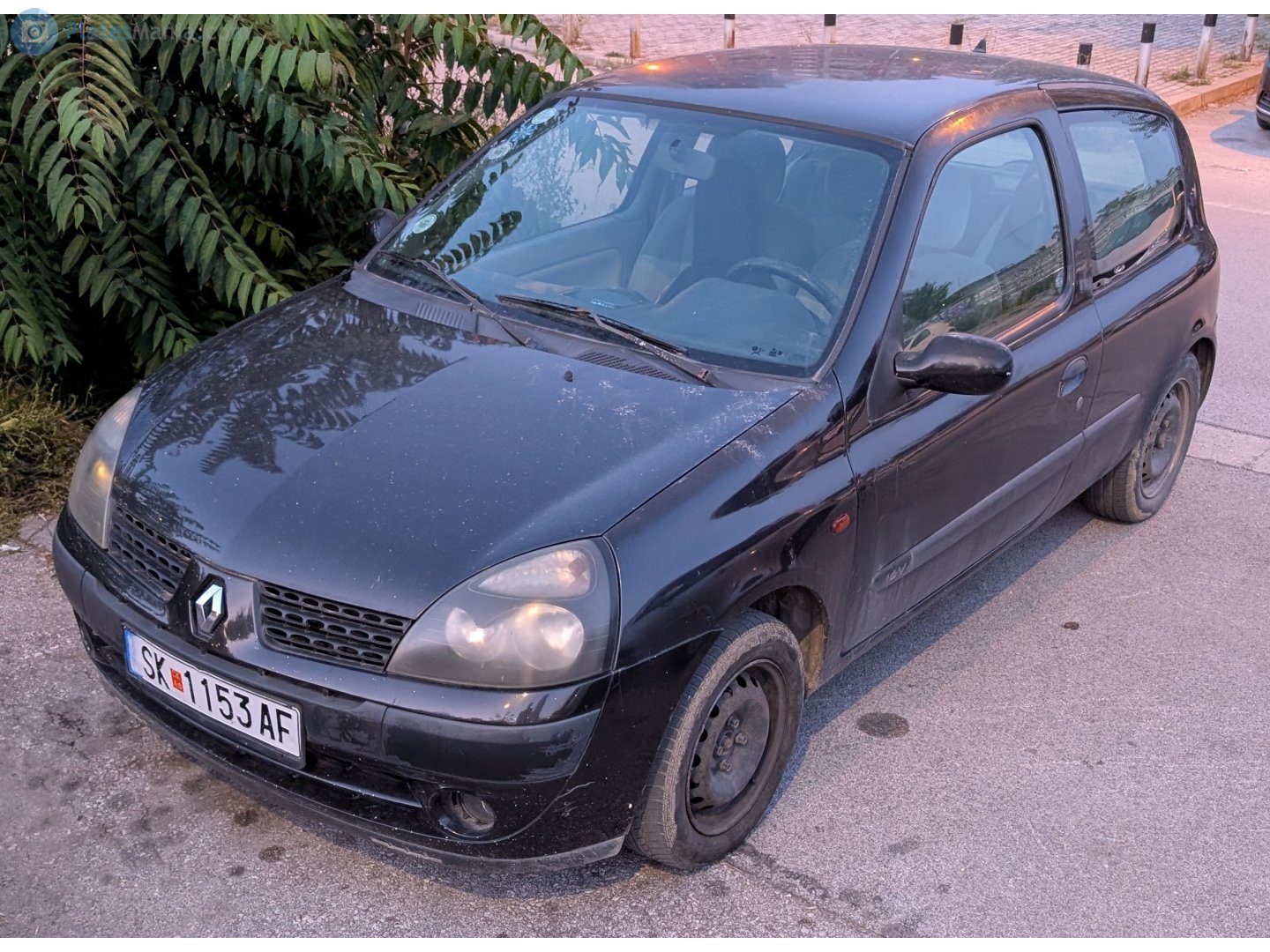 SK 1153 AF, Renault Clio 2nd gen 3-door Hatch (C65), 1st facelift, 2001–2006