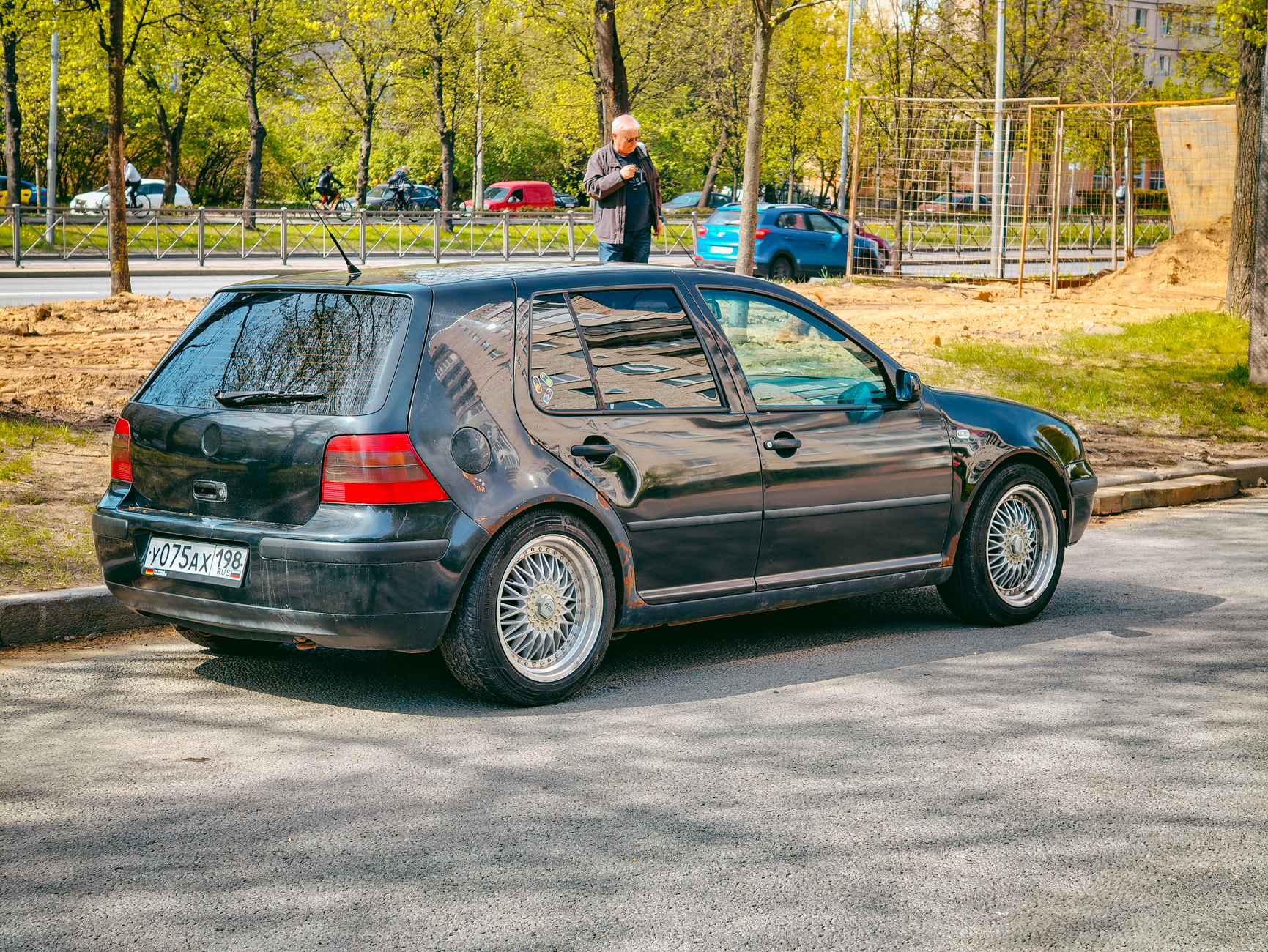 у 075 ах 198, Volkswagen Golf 