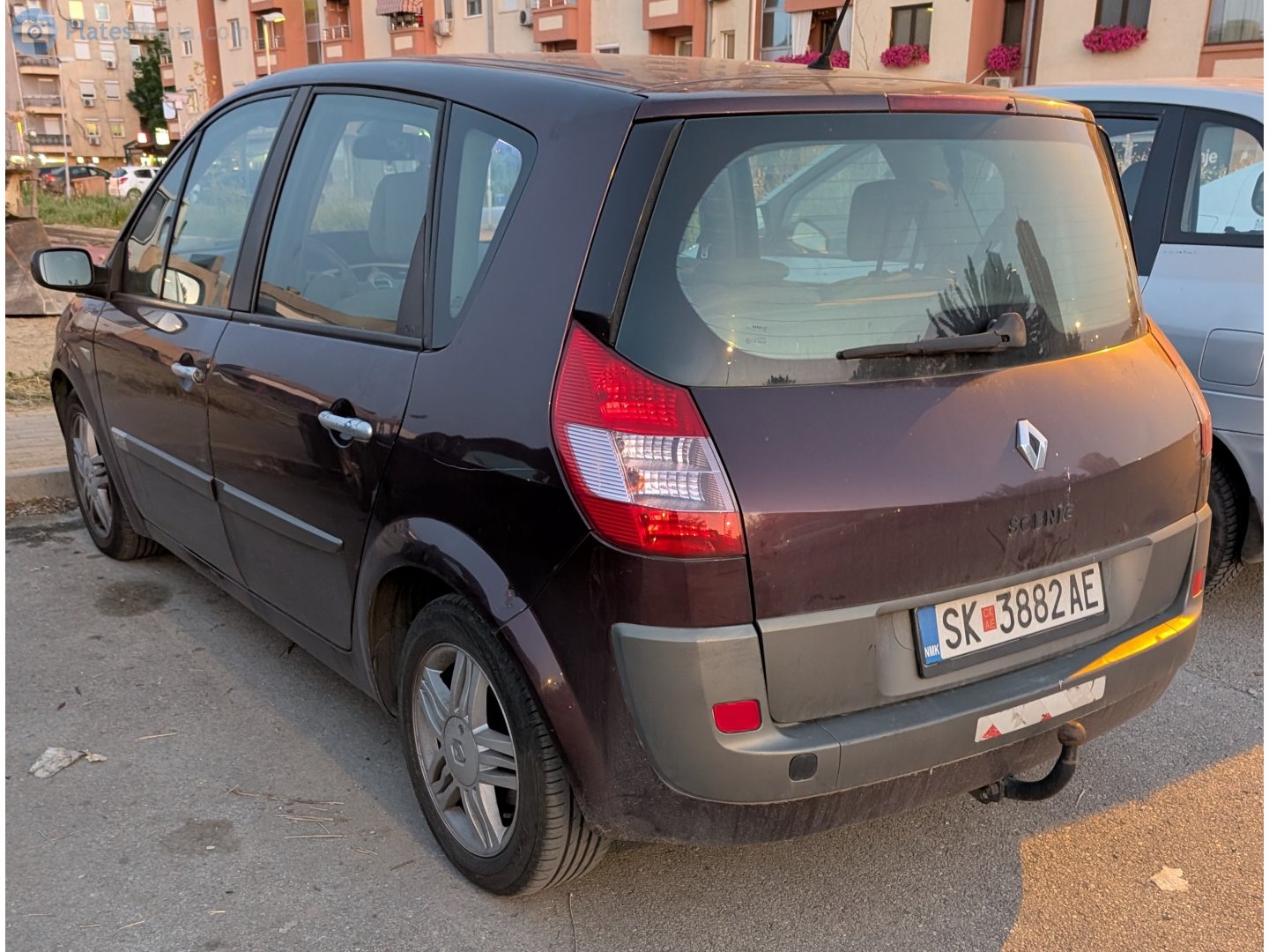 SK 3882 AE, Renault Scénic 2nd gen (J84), 2003–2009