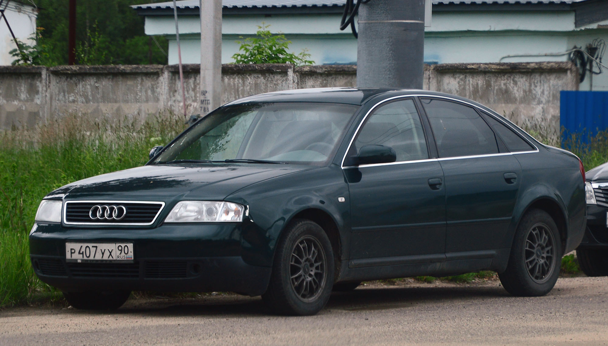 р 407 ух 90, Audi A6 2nd gen Sedan (C5/4B2), 1997–2004