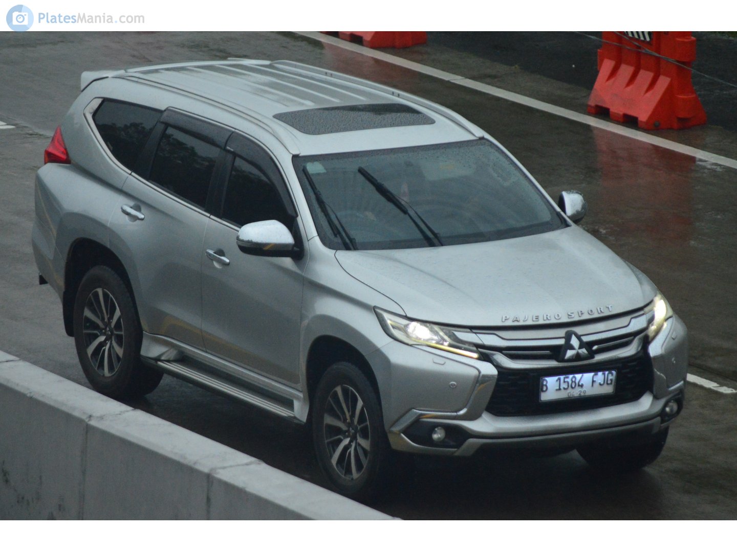 B 1584 FJG, Mitsubishi Pajero Sport 3rd gen (KR/KS/QE/QF), 2015–2019
