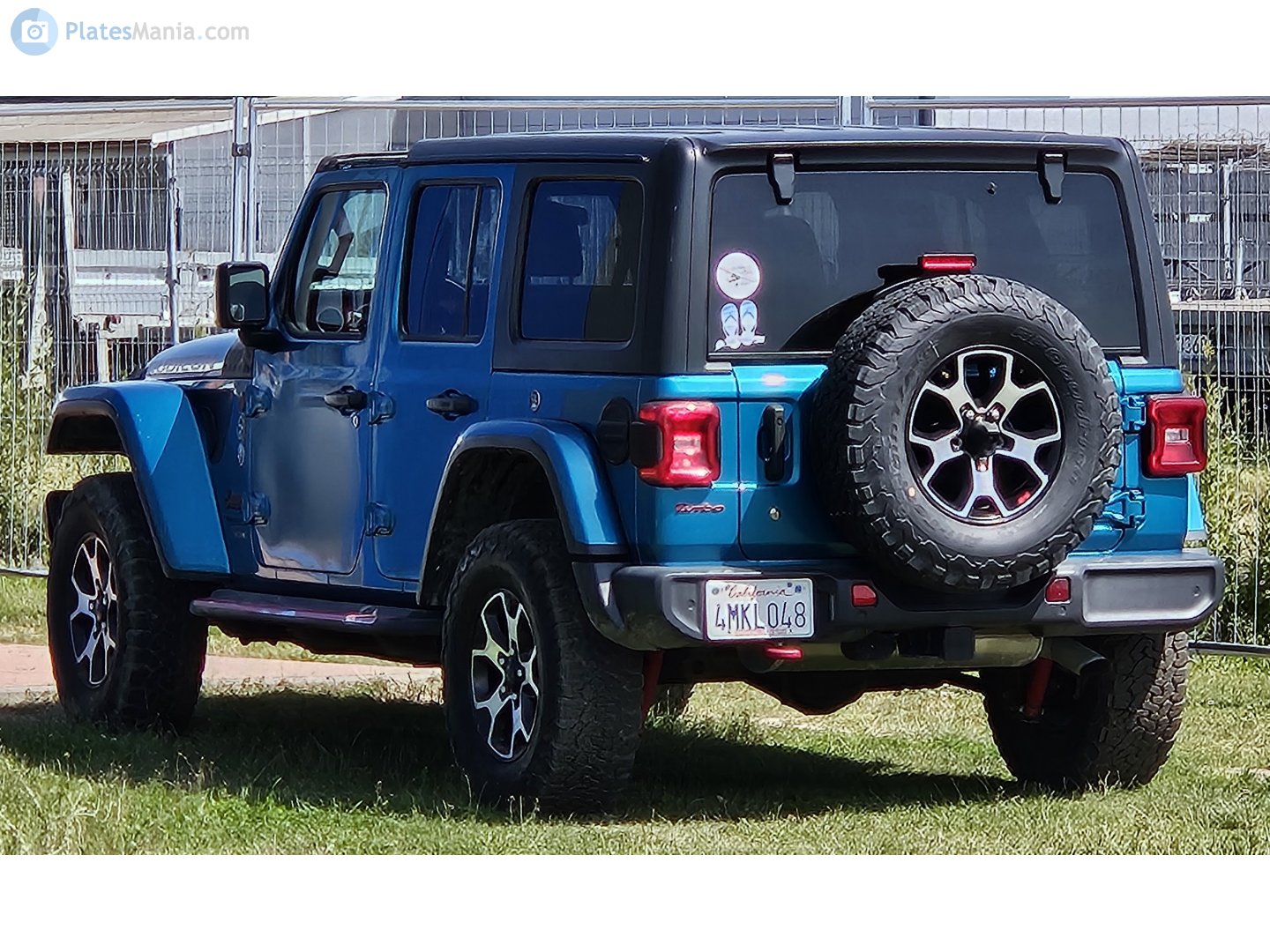 4MKL048, License plate without vehicle 