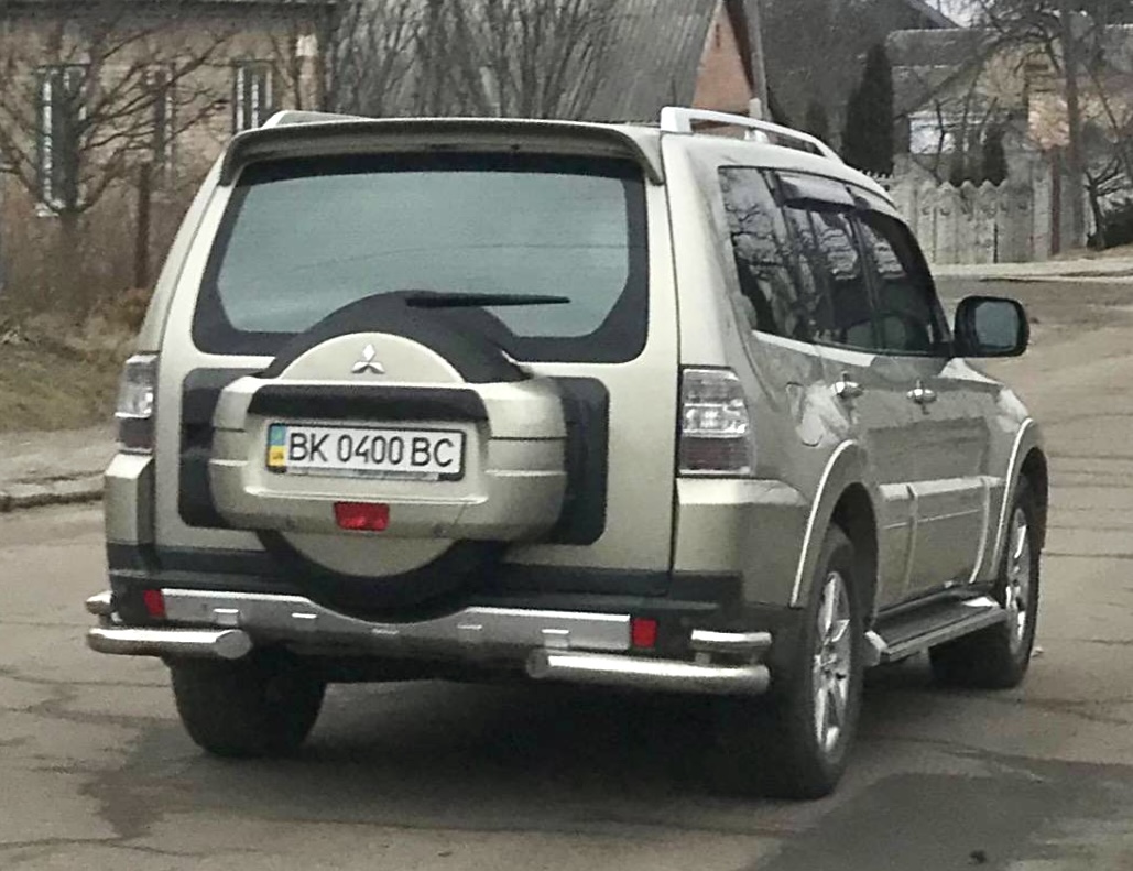 BK 0400 BC, Mitsubishi Pajero 