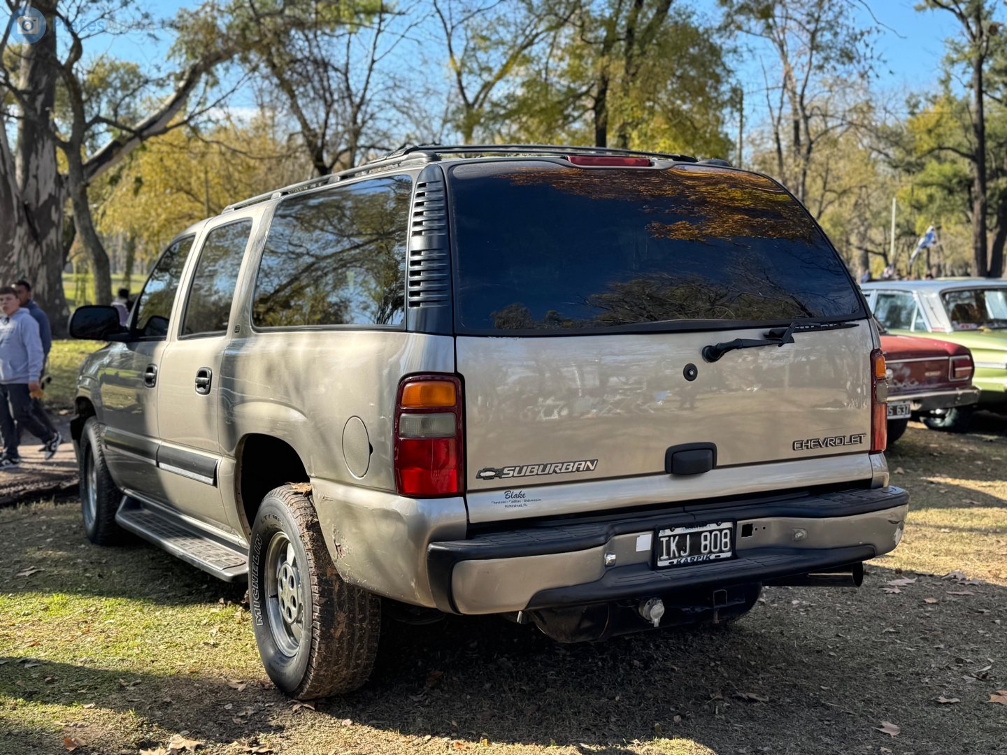 IKJ 808, Chevrolet Suburban 9th gen (GMT830), 1999–2005