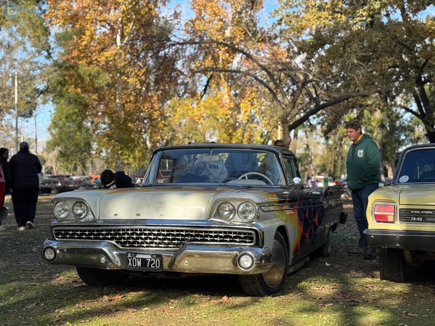 XOW 720, Ford Fairlane Americas: 2nd gen, 1957–1959
