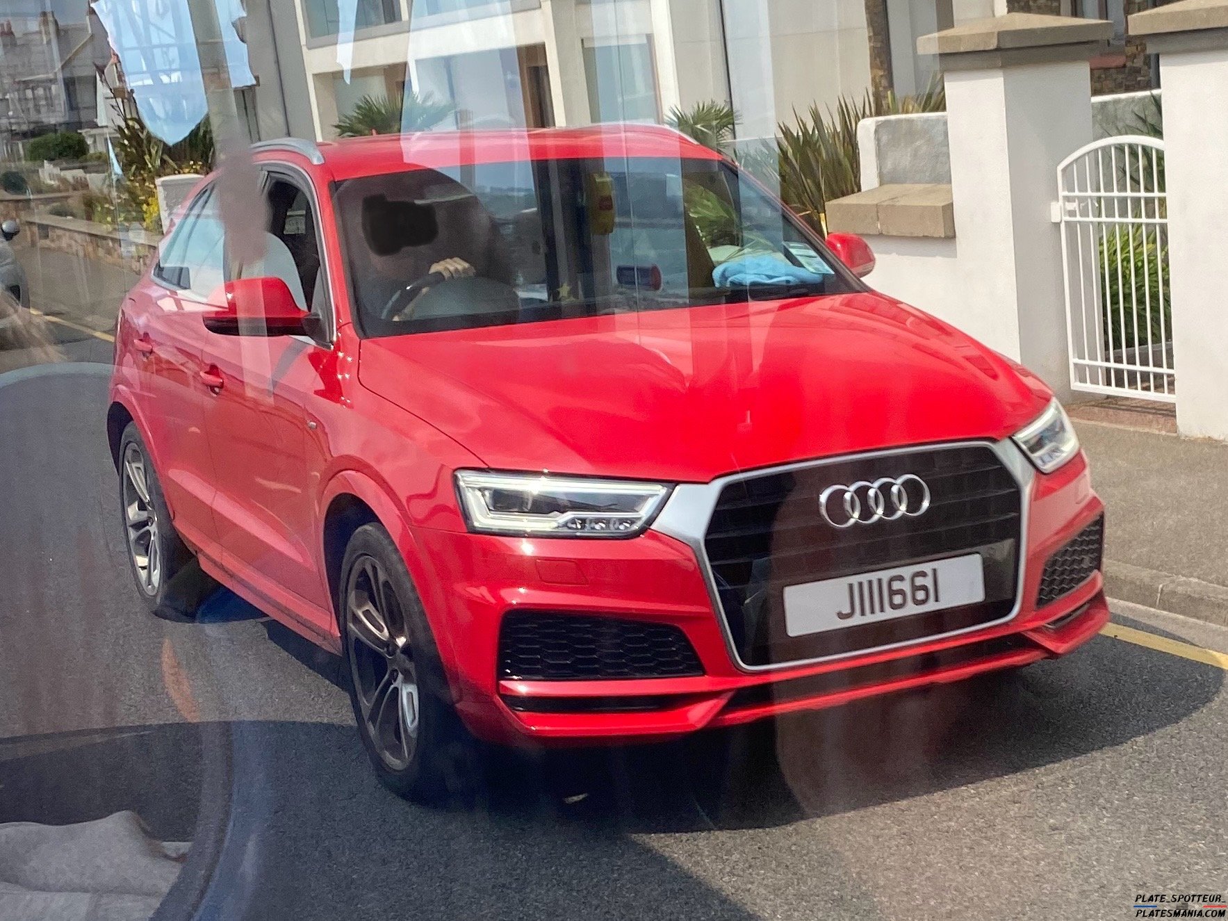 J111661, Audi Q3 1st gen (8UB/8UG), 2011–2018