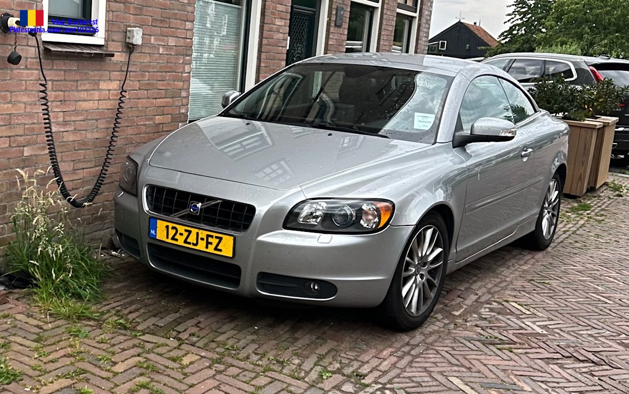 12-ZJ-FZ, Volvo C70 2nd gen (542), 2005–2010
