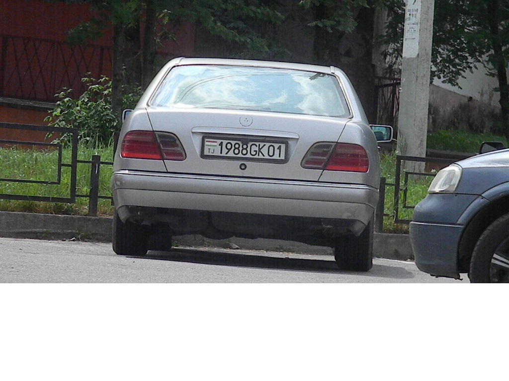 1988GK01, Mercedes-Benz E-Klasse 2nd gen Sedan (W210), 1995­–2002