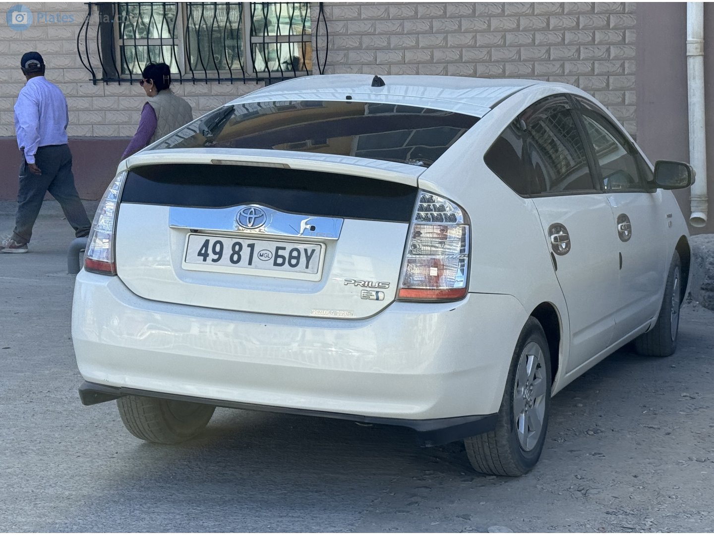 4981 БӨҮ, Toyota Prius 2nd gen (NHW20), 2004–2011