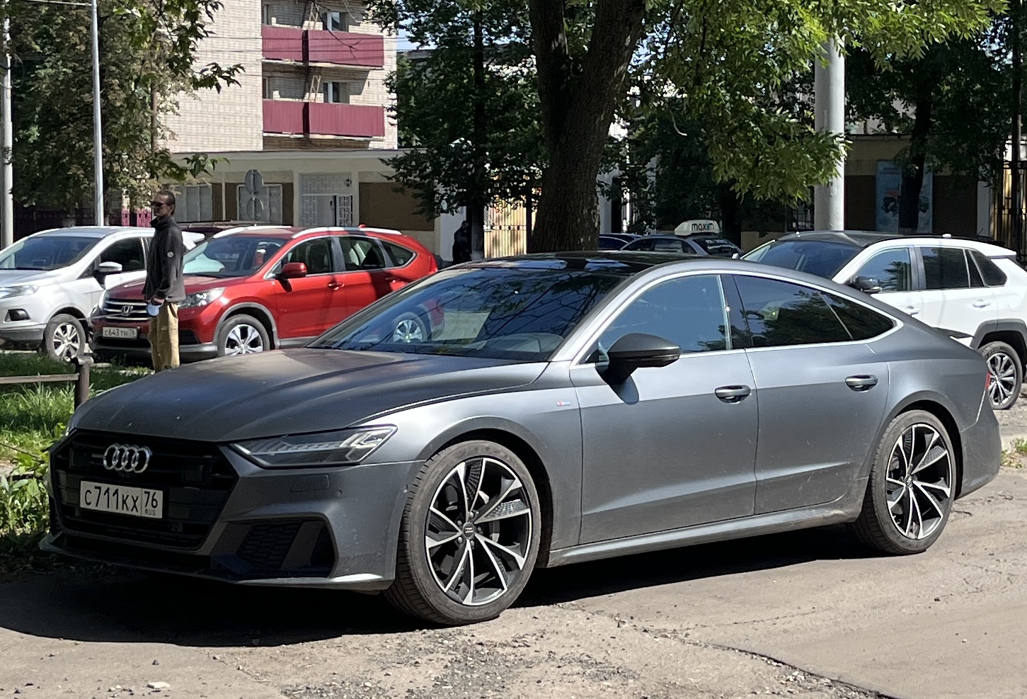 с 711 кх 76, Audi A7 