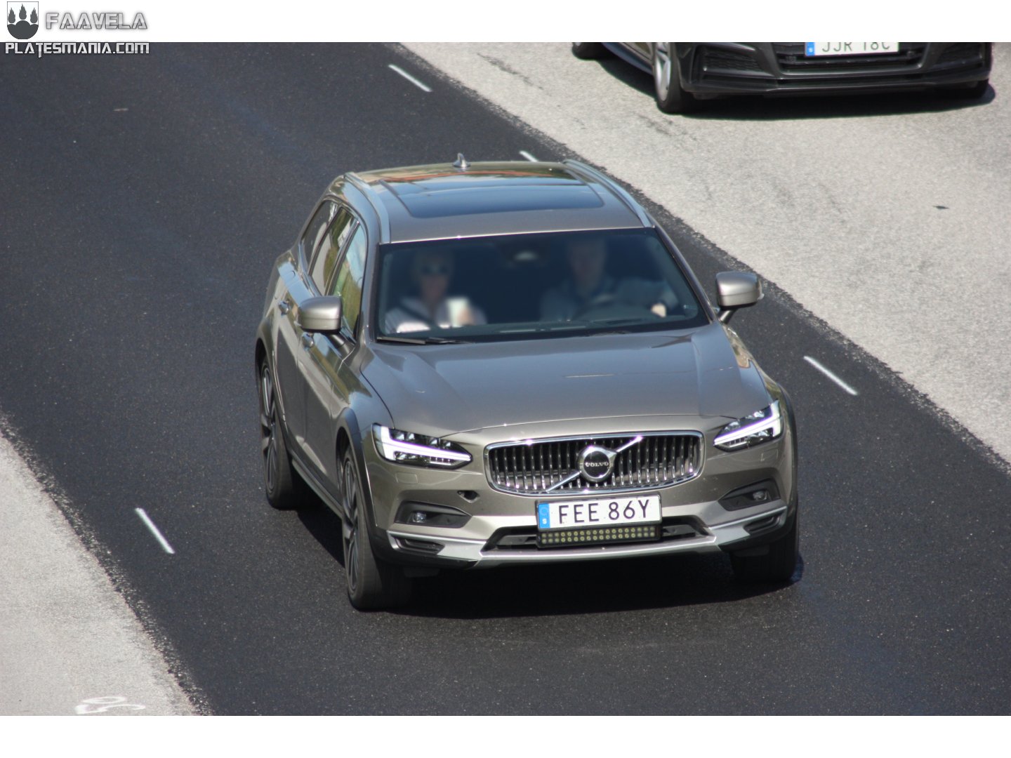 FEE 86Y, Volvo V90 2nd gen Cross Country (235/236), 2016–
