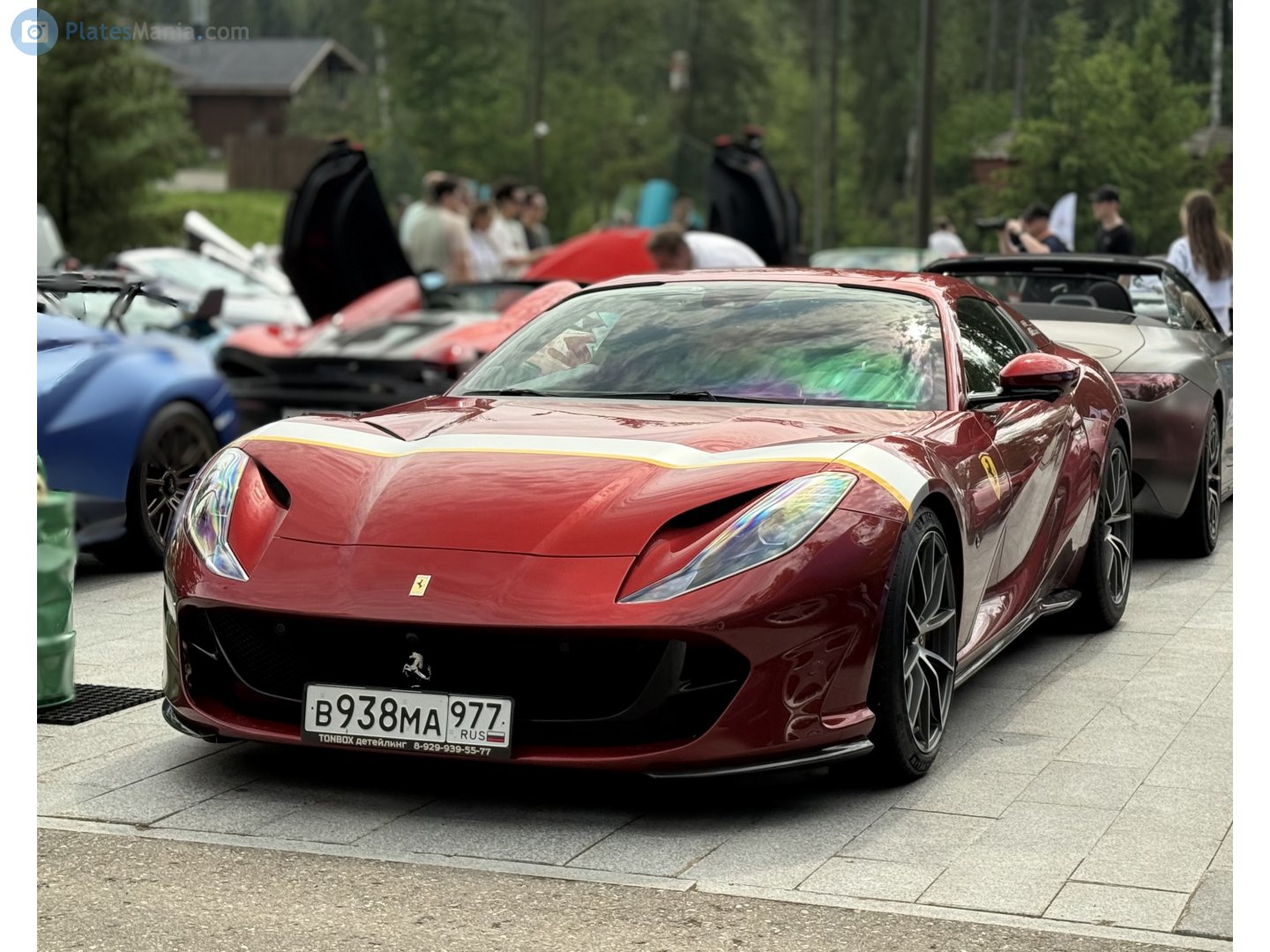в 938 ма 977, Ferrari 812 1st gen GTS (F152M), 2019–2023