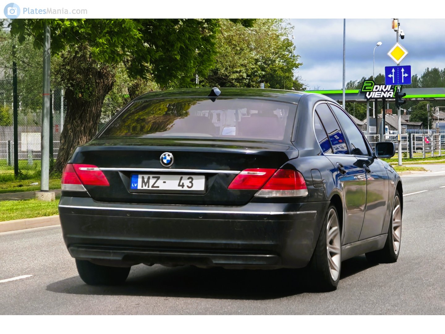 MZ-43, BMW 7 Series 4th gen (E65–E68), facelift, 2005–2008