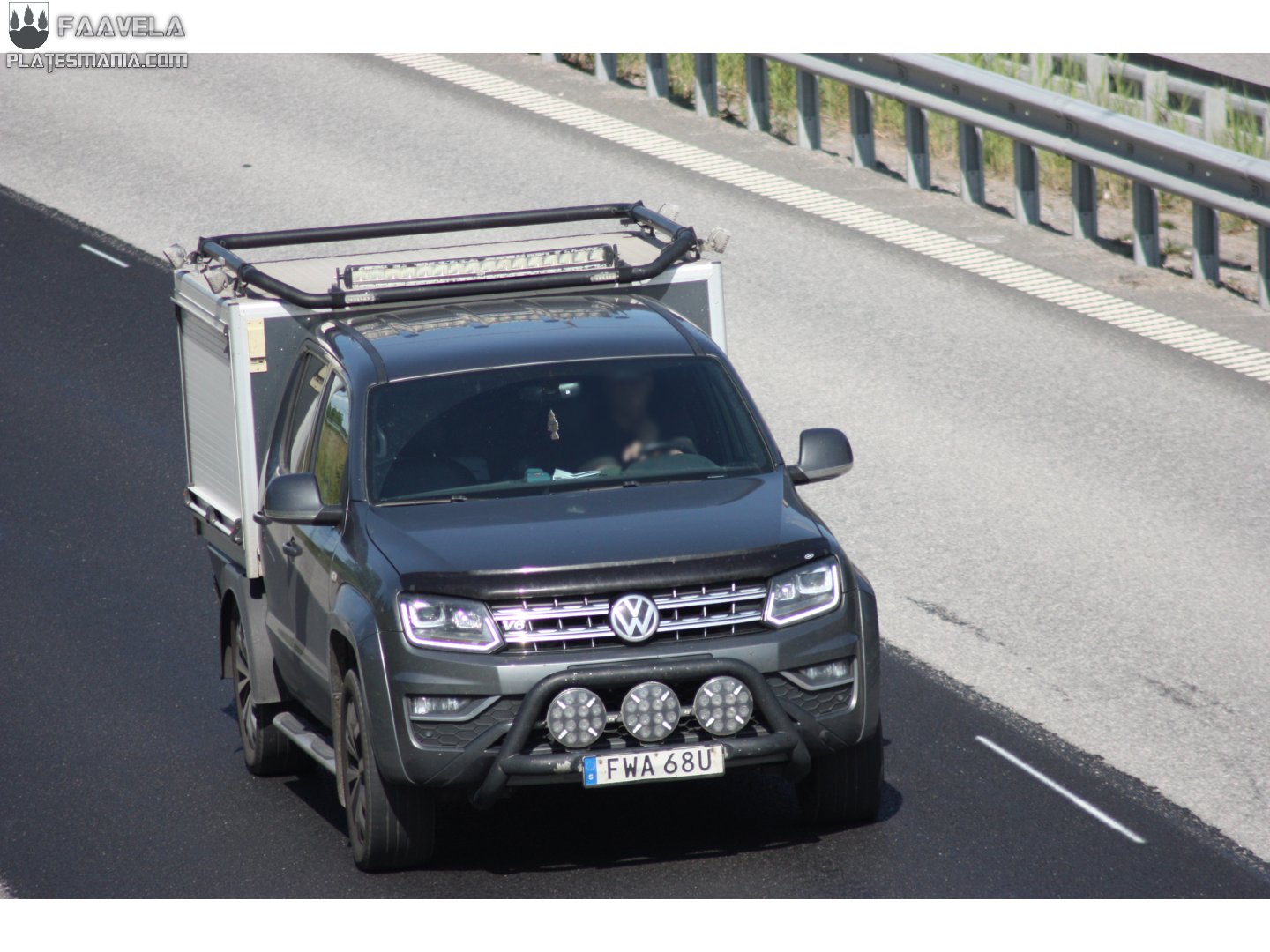 FWA 68U, Volkswagen Amarok 1st gen (2H), 2010–
