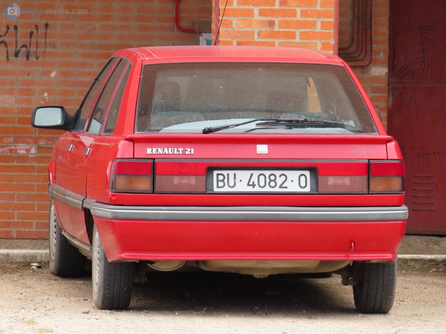 BU 4082 O, Renault 21 1st gen Liftback (B48), 1989–1995