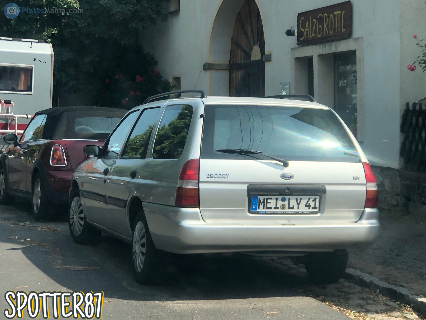 MEI LY 41, Ford Escort 