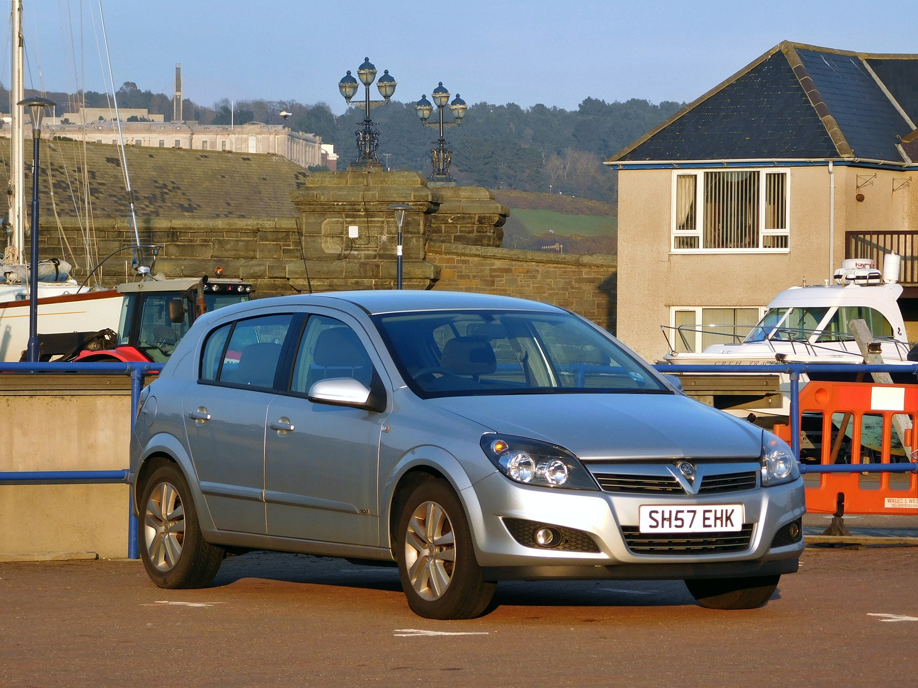 SH57EHK, Vauxhall Astra 5th gen Hatch (H; A04), 2004–2010