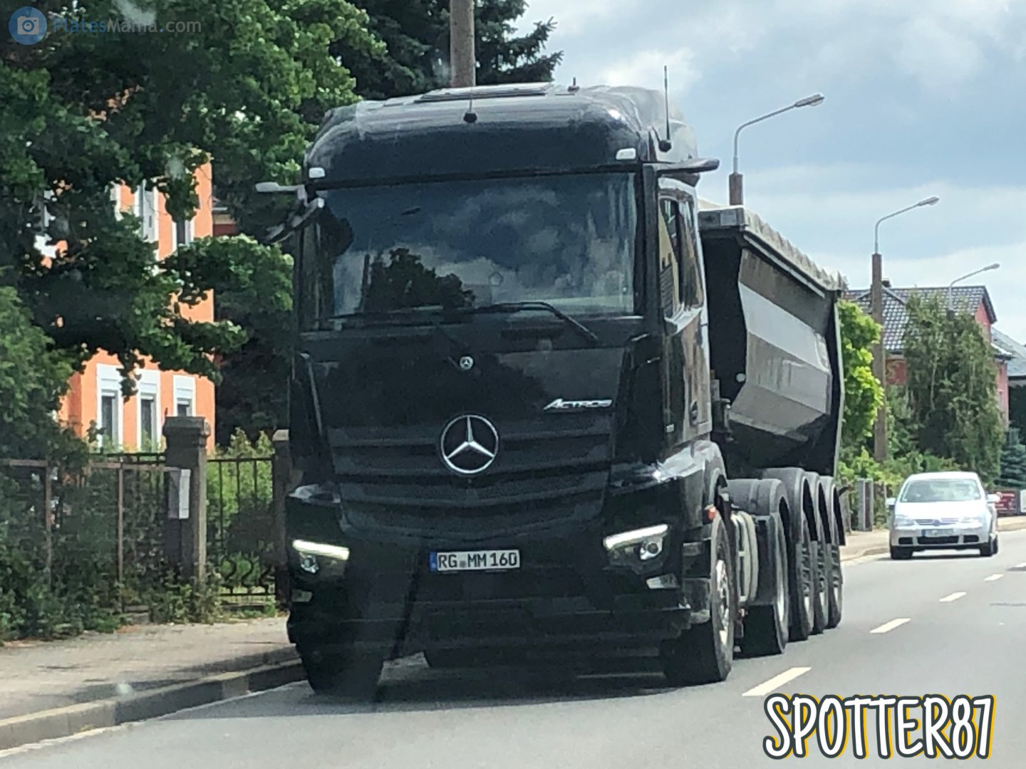 RG MM 160, Mercedes-Benz Actros 