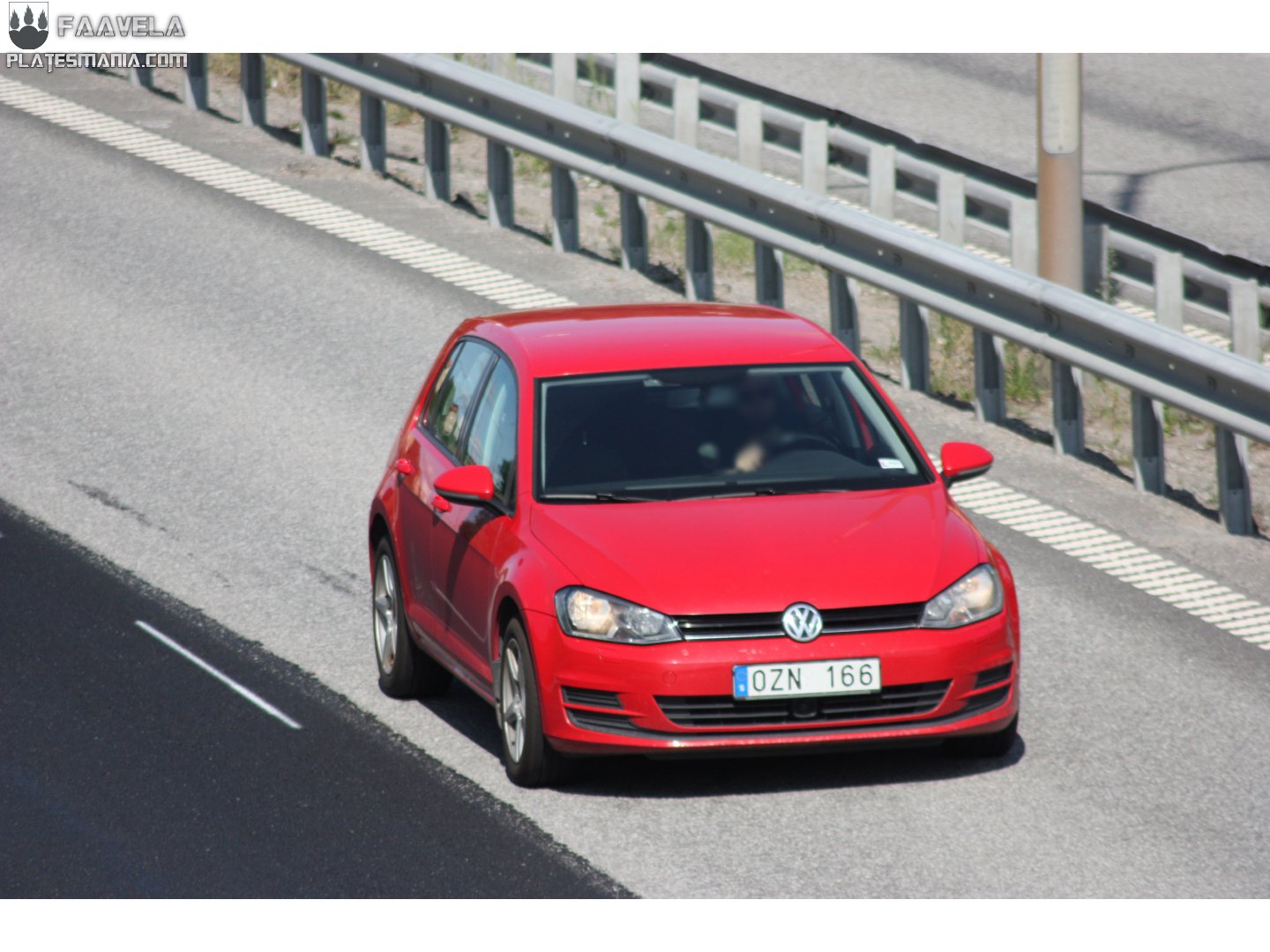OZN 166, Volkswagen Golf 7th gen 5-door Hatch (5G), 2012–2017
