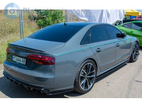 HT 6666 AB, Audi S8