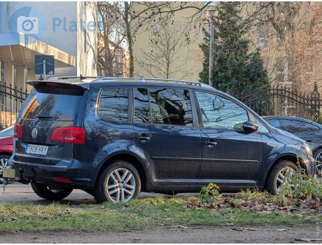 7909 HVY, Volkswagen Touran