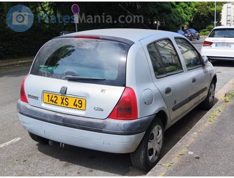 142 XS 49, Renault Clio
