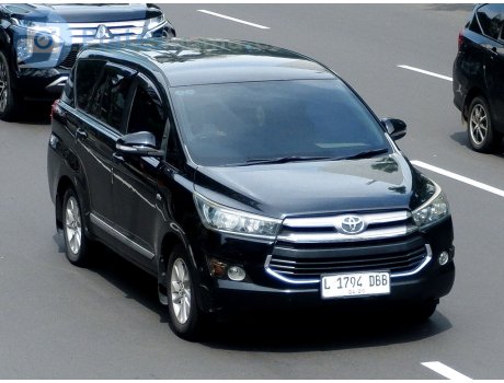 L 1794 DBB, Toyota Innova