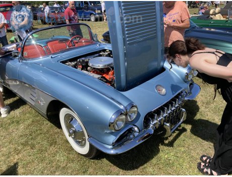 VET 413, Chevrolet Corvette