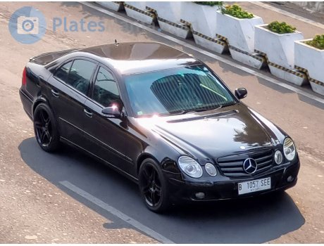B 1057 SEE, Mercedes-Benz E-Klasse
