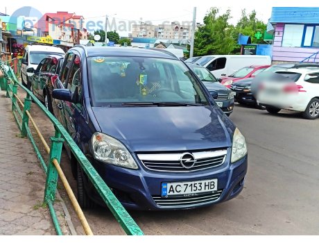 AC 7153 HB, Opel Zafira